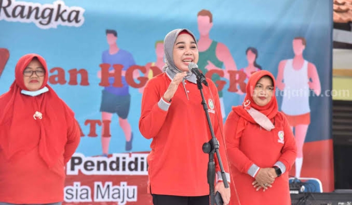 Istri Wakil Bupati Sidoarjo Meminta Para Guru Untuk Meningkatkan Kualitas