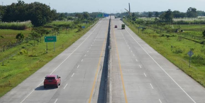 Pembangunan Jalan Tol Trans Jawa Dinilai Tak Efektif