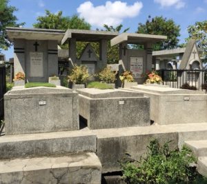 Prostitusi Makam Kembang Kuning Surabaya Masih Eksis