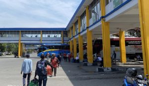 Terminal Bungurasih Surabaya Mulai Di Padati Pemudik