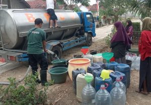 2 Desa Di Blitar Dilanda Kekeringan, BPBD Droping Air Bersih