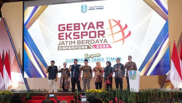 Pemprov Jatim Dorong Pengembangan Ekspor Begini Pesan Khofifah