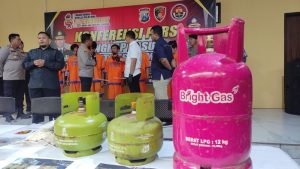 Polresta Sidoarjo Bekuk Komplotan Pengoplos Elpiji