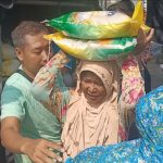 antrean pembeli beras murah operasi pasar tpid sumenep 169 1