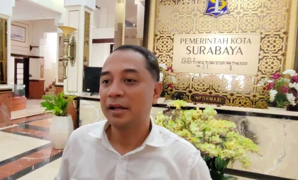 Wali Kota Surabaya Canangkan Program 1 Keluarga Miskin 1 Sarjana
