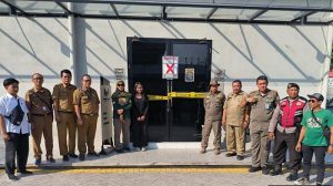 Langgar SE Ramadan, Satpol PP Surabaya Segel 7 Tempat