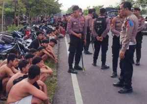 Polres Kediri Amankan Puluhan Remaja saat Razia Balap Liar