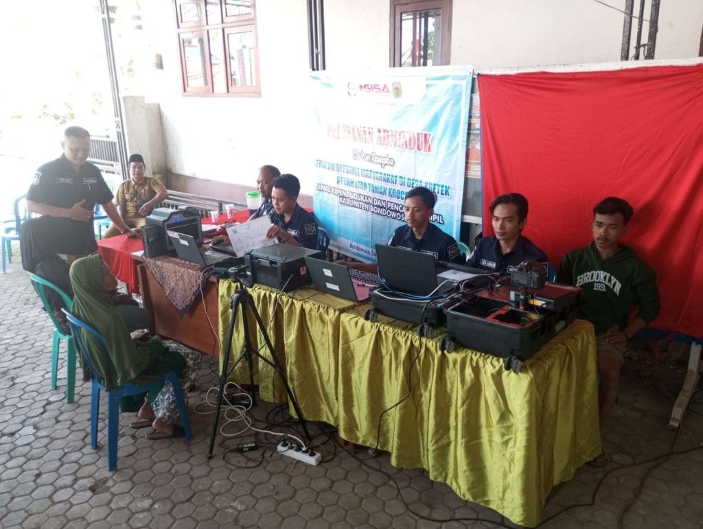 Jelang Pilkada, Dispendukcapil Bondowoso Berlakukan Layanan Jemput Bola Rekam E-KTP
