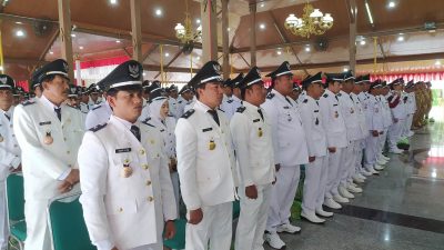 Ratusan Kades di Bangkalan Terima SK Perpanjangan Masa Jabatan