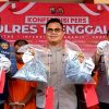 pria jual petasan 3 kg di tulungagung
