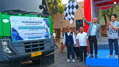 Furniture asal Sidoarjo Diekspor ke Amerika