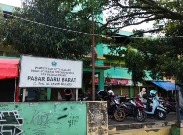 Pasar Comboran Baru Barat yang terbakar pada Jumat 1392024 kemarin fojatimtimes Pd5a7340f16a192bd.md