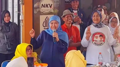 Khofifah Kunjungi UMKM di Sidoarjo, Bahas Produktifitas