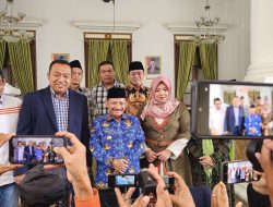 Real Count KPU Tuntas, Karna Suswandi Akui Kekalahan di Pilkada Situbondo