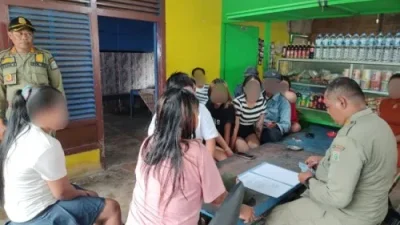 Diduga Jadi Sarang Prostitusi, Satpol PP Malang Periksa 17 Pemandu Lagu di Tempat Karaoke Embong Miring