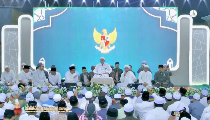 Ribuan Orang Hadiri Majelis Sholawat Muhibbin As Sa’adah di Ketapang Madura