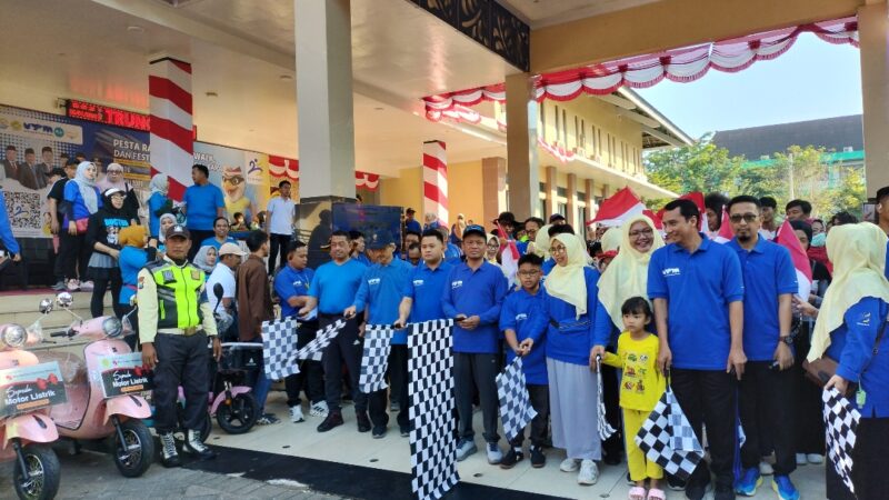 UTM Rayakan Dies Natalis ke-25, 9.000 Warga Meriahkan Pesta Rakyat dan Festival Sate Nusantara 5 UTM Rayakan Dies Natalis ke-25, 9.000 Warga Meriahkan Pesta Rakyat dan Festival Sate Nusantara