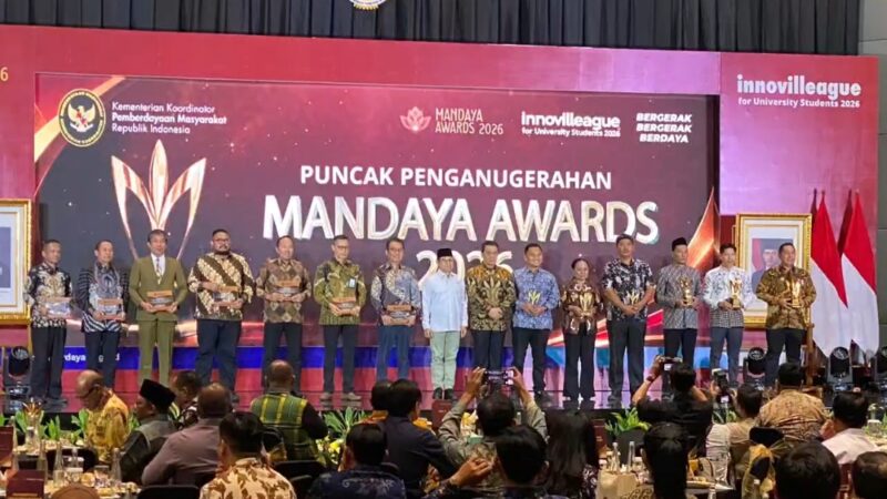 UTM Raih Mandaya Awards 2026, Rektor: Jadi Energi untuk Perluas Pemberdayaan Masyarakat dan Desa